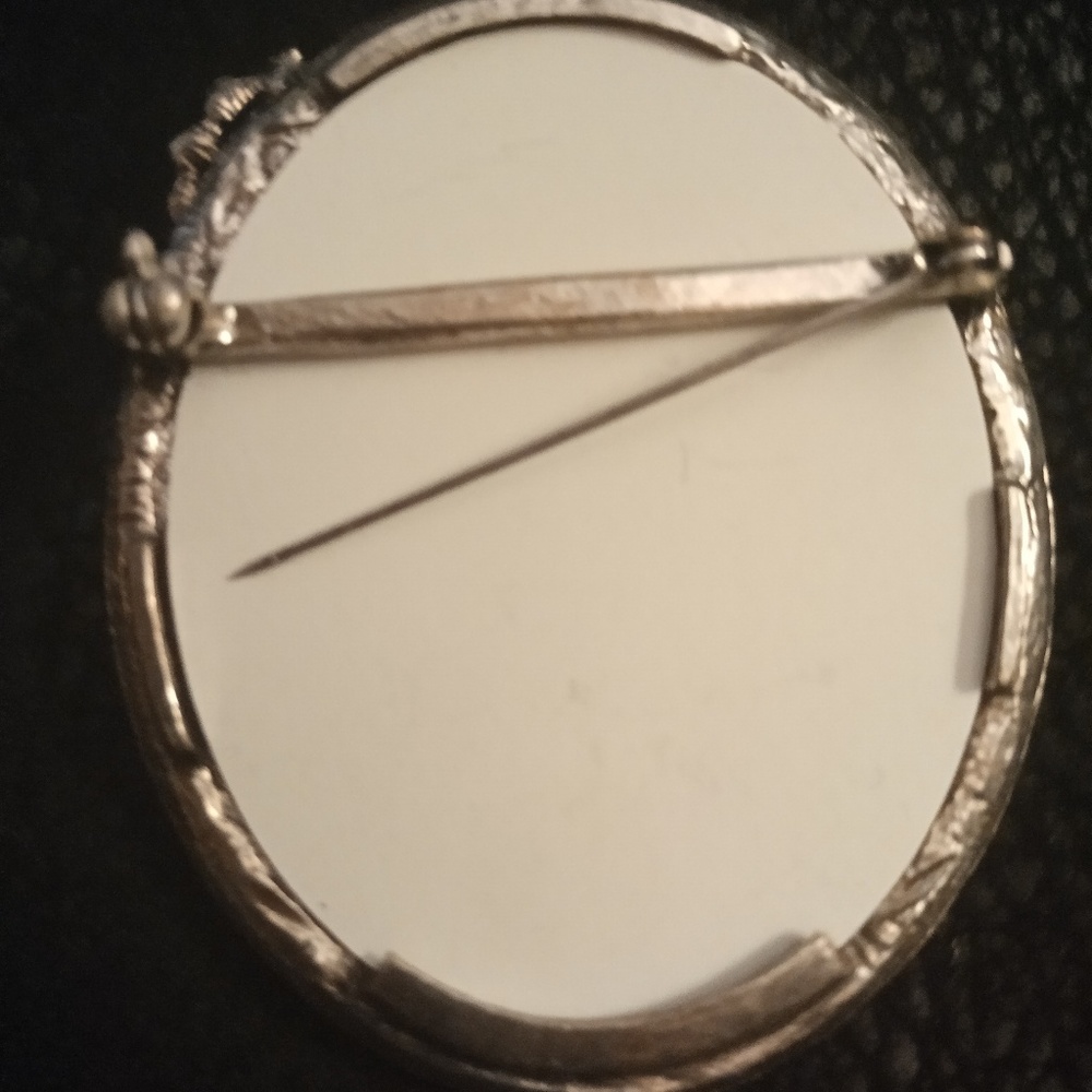 Picture brooch - Picture 4 of 4